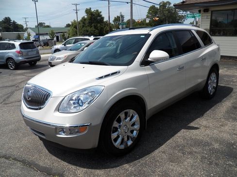 Used 2011 Buick Enclave CXL w/ Trailering Provision Package FWD image 4