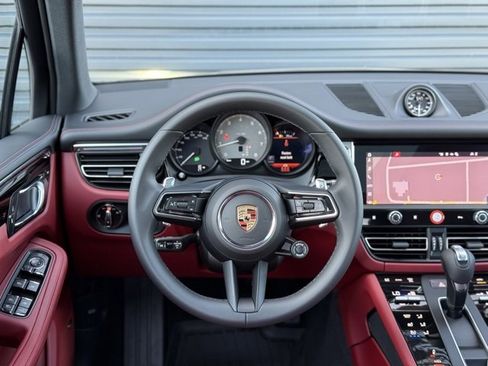 New 2025 Porsche Macan S image 18