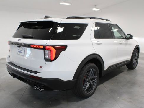 New 2026 Ford Explorer ST w/ Sun And Sound Package AWD/4WD image 8