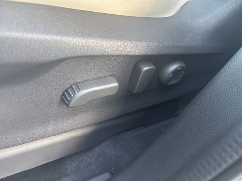 New 2025 Subaru Ascent Limited w/ Popular Package #2 image 20