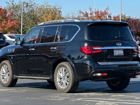 Used 2018 INFINITI QX80 2WD w/ Driver Assistance Package image 6