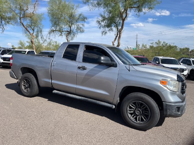 Used 2015 Toyota Tundra SR w/ Tow Package RWD image 6
