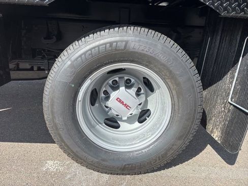 New 2025 GMC Sierra 3500 Pro w/ Convenience Package image 9