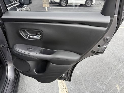 Used 2024 Honda HR-V LX image 33
