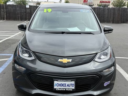Used 2019 Chevrolet Bolt LT FWD image 2