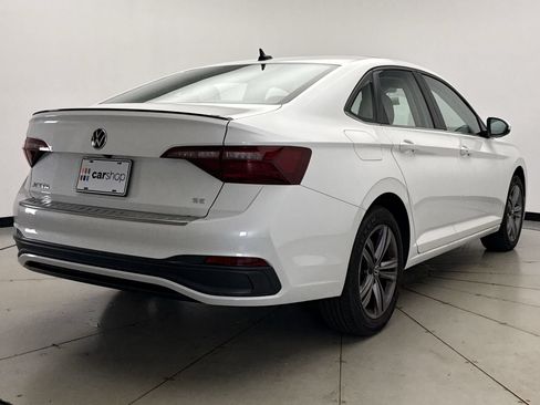 Used 2023 Volkswagen Jetta SE FWD image 5