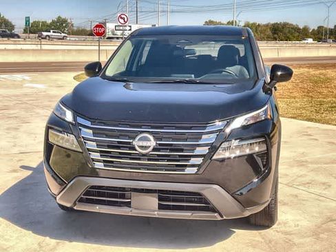 Used 2025 Nissan Rogue SV AWD/4WD image 7