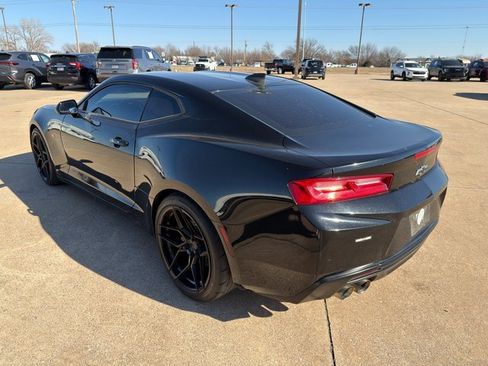 Used 2017 Chevrolet Camaro LT image 10