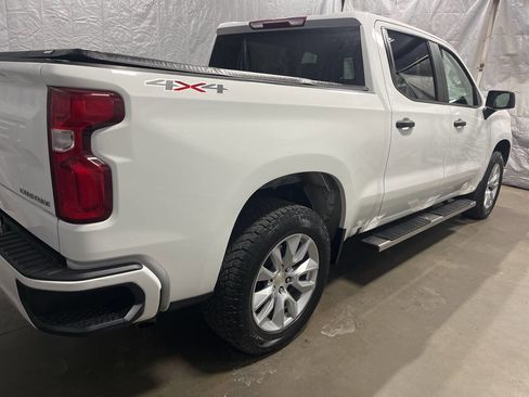 Used 2021 Chevrolet Silverado 1500 Custom w/ LPO, Dark Essentials Package image 4