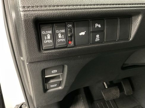 Certified 2025 Honda Odyssey Touring image 36