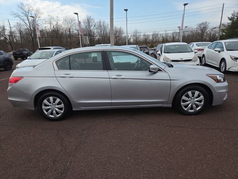 Used 2012 Honda Accord LX image 2