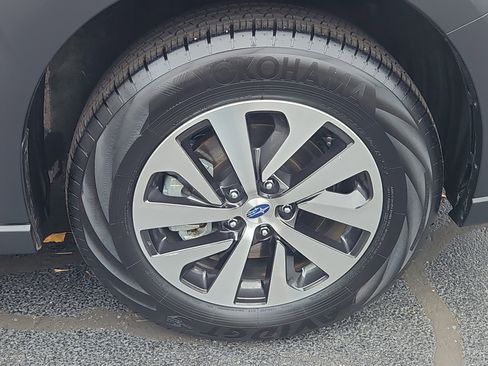 Certified 2025 Subaru Outback Premium image 26