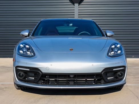 Certified 2023 Porsche Panamera Platinum Edition image 10
