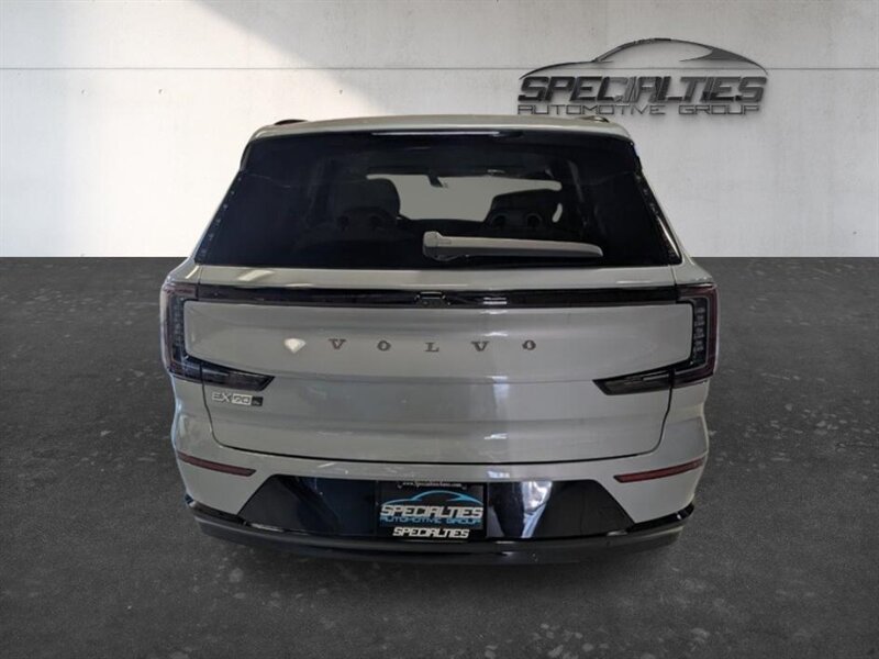 Used 2025 Volvo EX90 Ultra AWD/4WD image 9