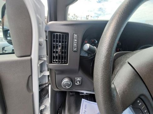 Used 2025 Chevrolet Express 2500 w/ Driver Convenience Package RWD image 18
