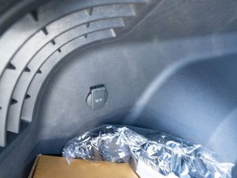 New 2026 Volkswagen Atlas Cross Sport SEL R-Line image 34