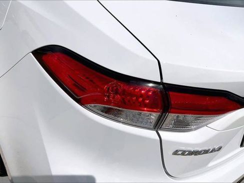 Certified 2026 Toyota Corolla LE FWD image 29
