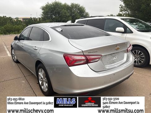 Used 2020 Chevrolet Malibu LT FWD image 2