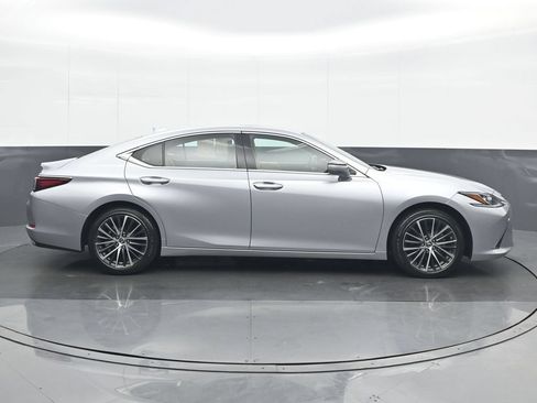 Used 2023 Lexus ES 350 w/ Premium Package FWD image 7