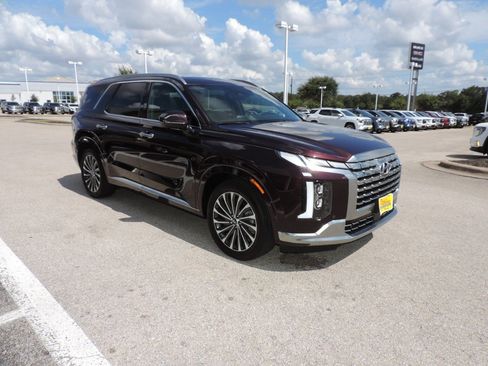 Used 2025 Hyundai Palisade Calligraphy AWD/4WD image 3