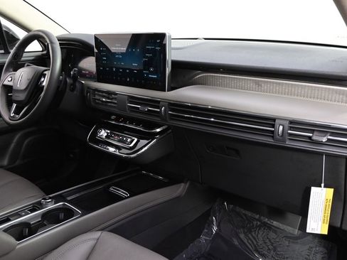 New 2026 Lincoln Corsair Reserve w/ Jet Appearance Package AWD/4WD image 15