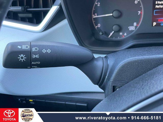 Used 2023 Toyota Corolla SE w/ Carpet Mat Package (TMS) FWD image 23