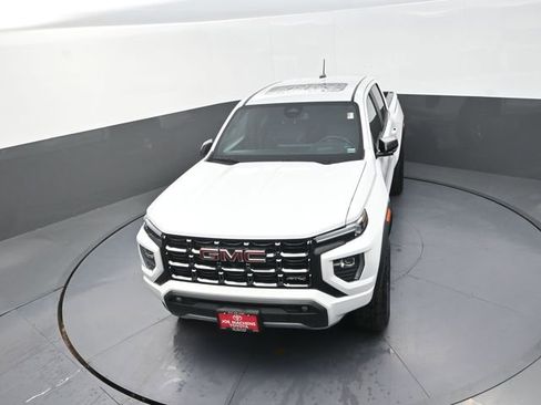 Used 2024 GMC Canyon AT4 w/ AT4 Premium Package image 37