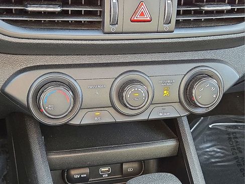 Used 2024 Kia Forte LXS image 28