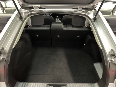 Used 2025 Toyota Prius LE FWD image 37