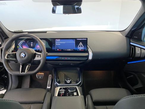 Used 2025 BMW X3 xDrive30i w/ Premium Package image 16