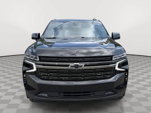 Used 2022 Chevrolet Suburban RST w/ Luxury Package AWD/4WD image 2