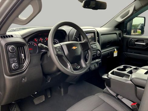 Used 2024 Chevrolet Silverado 2500 Custom w/ Custom Value Package AWD/4WD image 17