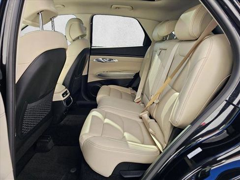 Used 2023 Genesis GV70 2.5T w/ Select Package image 13