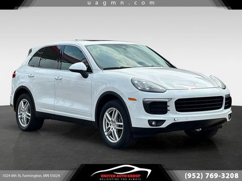 Used 2016 Porsche Cayenne AWD/4WD image 1