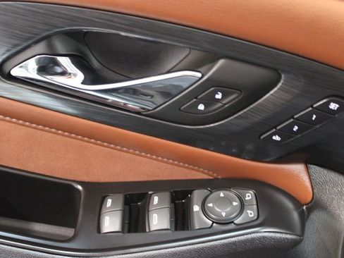 Used 2018 Chevrolet Traverse High Country image 19