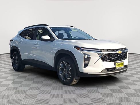 New 2026 Chevrolet Trax LT image 2