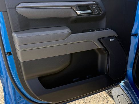 Used 2024 Chevrolet Silverado 1500 ZR2 w/ Technology Package image 7