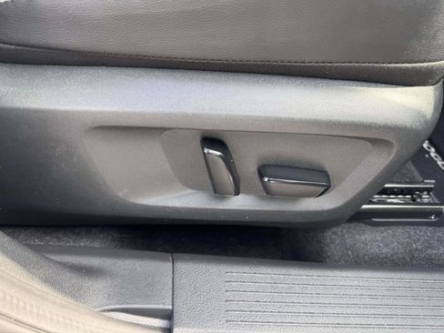 Used 2021 Nissan Rogue SL w/ Premium Package FWD image 23