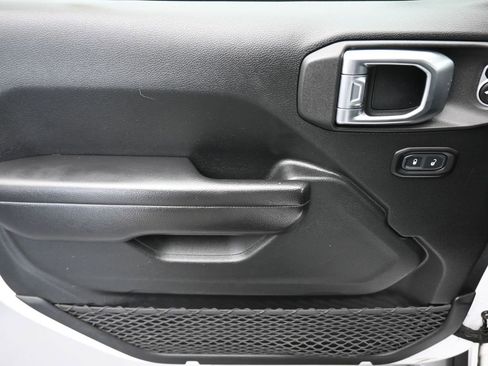 Used 2020 Jeep Wrangler Sport image 10