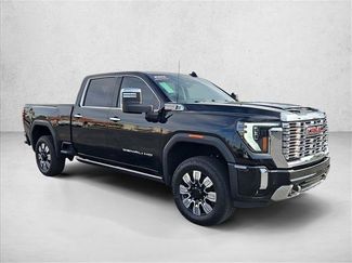 Used 2024 GMC Sierra 2500 Denali w/ Denali Reserve Package AWD/4WD video 3