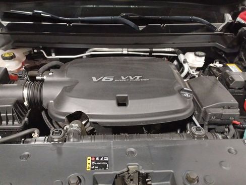 Used 2022 GMC Canyon AT4 image 9