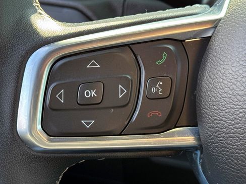 Used 2023 Jeep Wrangler Unlimited Sahara w/ Cold Weather Group image 17