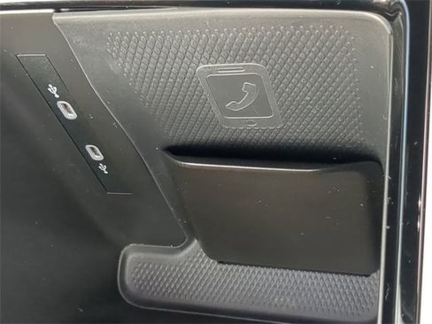 Certified 2023 Volkswagen ID.4 Pro image 23