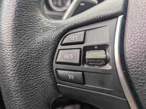Used 2018 BMW 330i xDrive Sedan AWD/4WD image 25