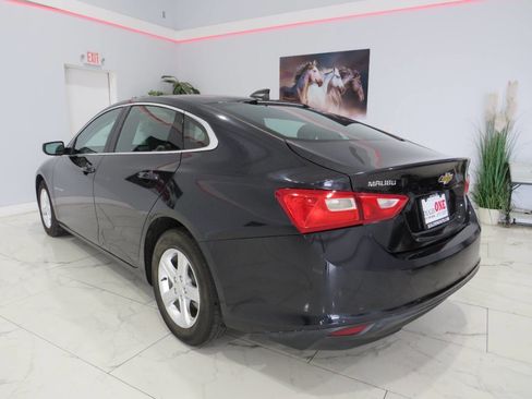 Used 2022 Chevrolet Malibu LS image 5