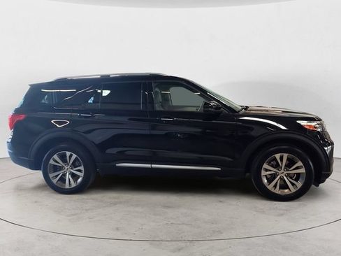 Used 2020 Ford Explorer Platinum w/ Premium Technology Package AWD/4WD image 4