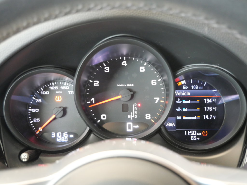 Used 2021 Porsche Macan AWD/4WD image 19