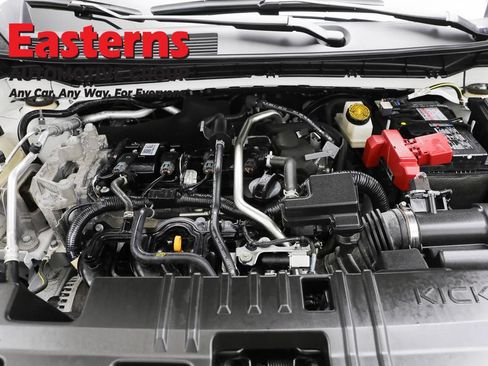 Used 2025 Nissan Kicks SV AWD/4WD image 7
