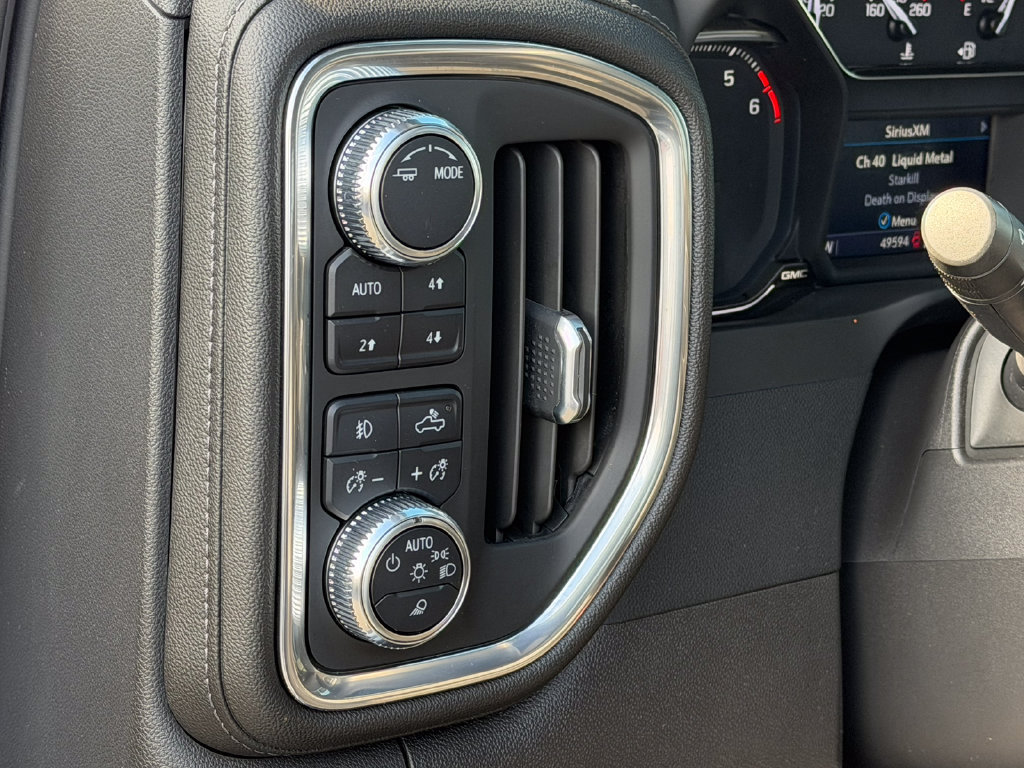 Used 2022 GMC Sierra 1500 SLT w/ SLT Premium Package AWD/4WD image 34