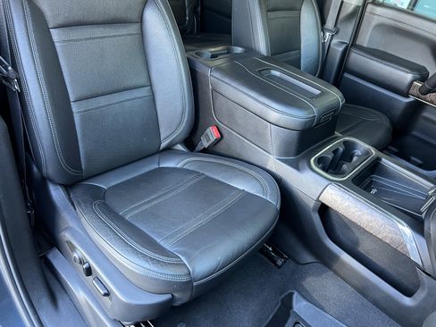 Used 2019 GMC Sierra 1500 Denali w/ Denali Ultimate Package AWD/4WD image 24
